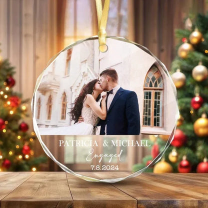 geckocustom-custom-couple-photo-engaged-wedding-invitation-christmas-glass-circle-ornament-ho82-893038-36692108640433_600x