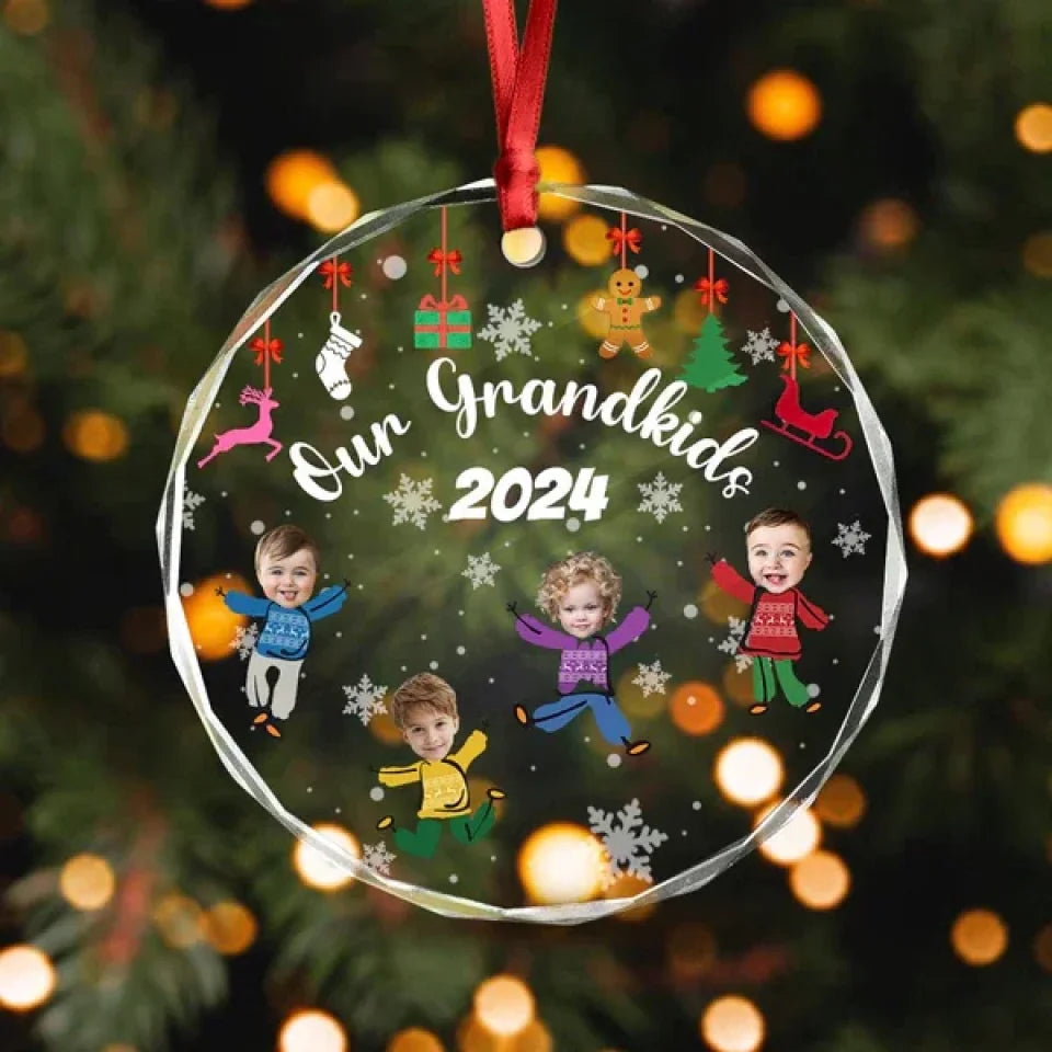 geckocustom-custom-family-our-grandkids-christmas-gift-for-grandma-grandpa-mom-dad-glass-circle-ornament-ho82-893108-36946497896625_600x